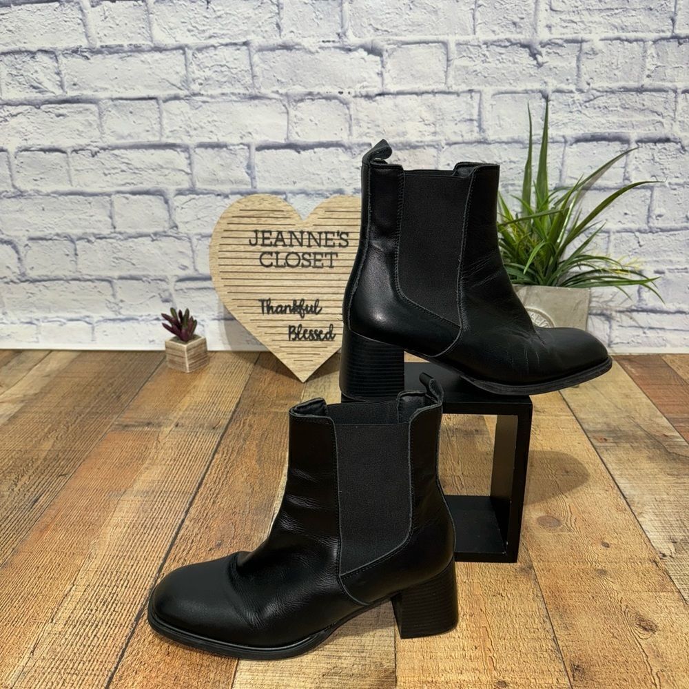 Avellini black leather square toe boots made in Spain